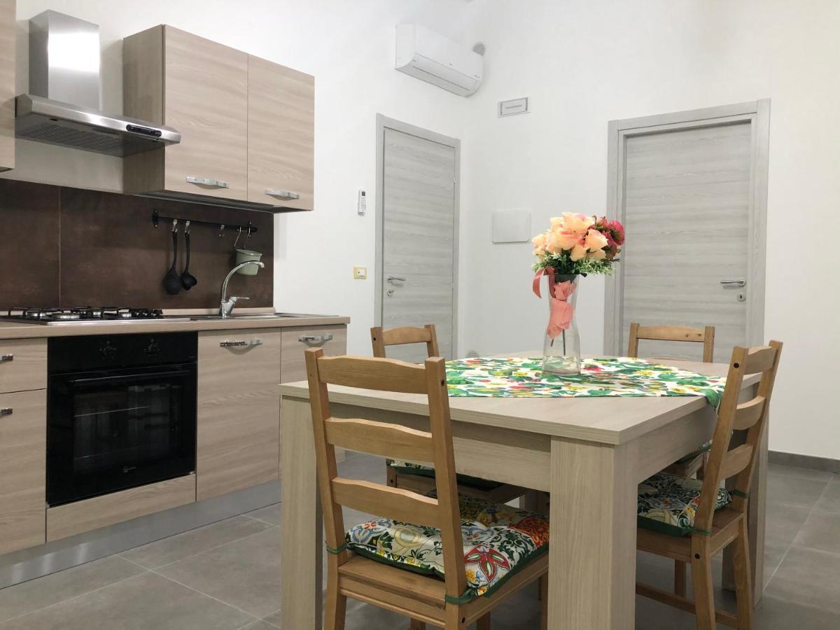 La Dama Di Avola Villa Bagian luar foto