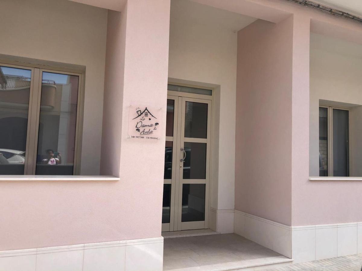 La Dama Di Avola Villa Bagian luar foto